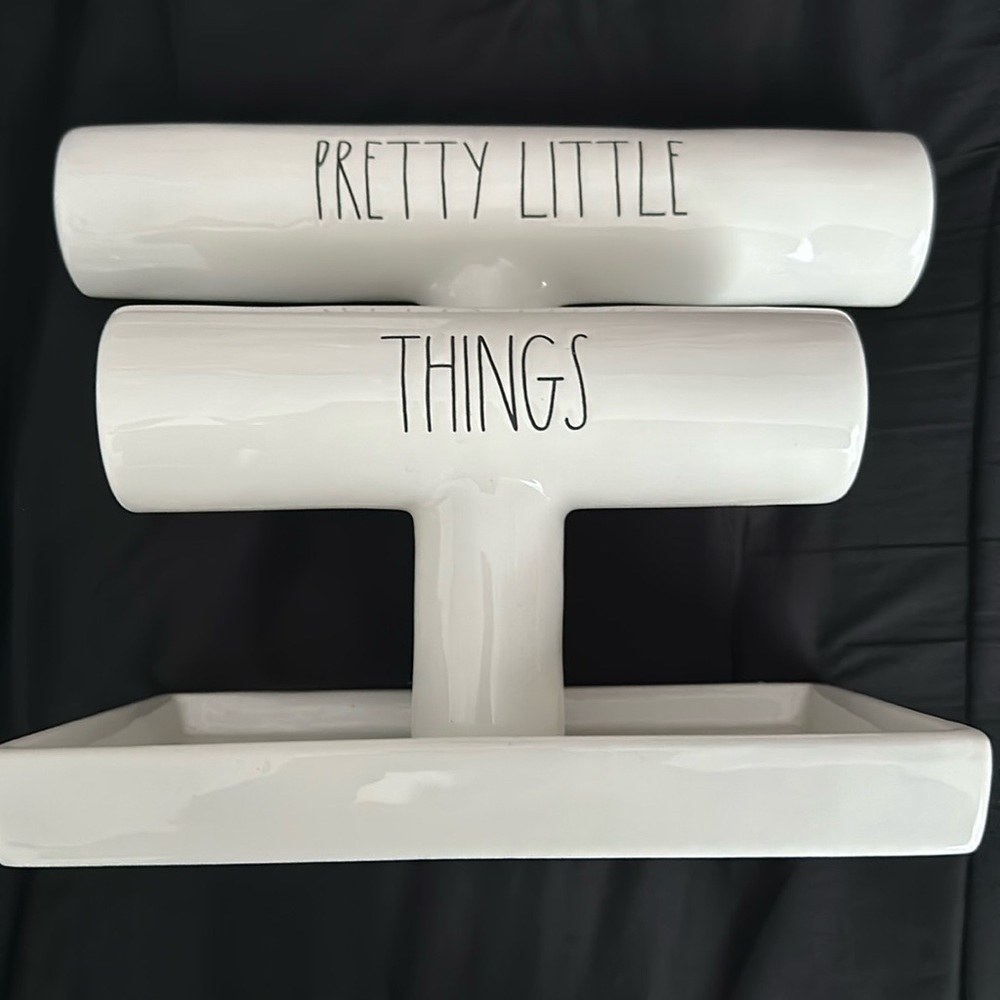 Rae Dunn ceramic jewelry holder